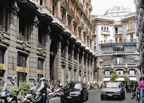 Via dei Mille Naples (& Via Filangieri, Via Colonna)